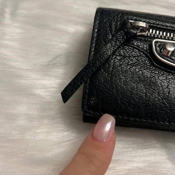 Balenciaga Classic Trifold Wallet Black - Picture 2 of 7